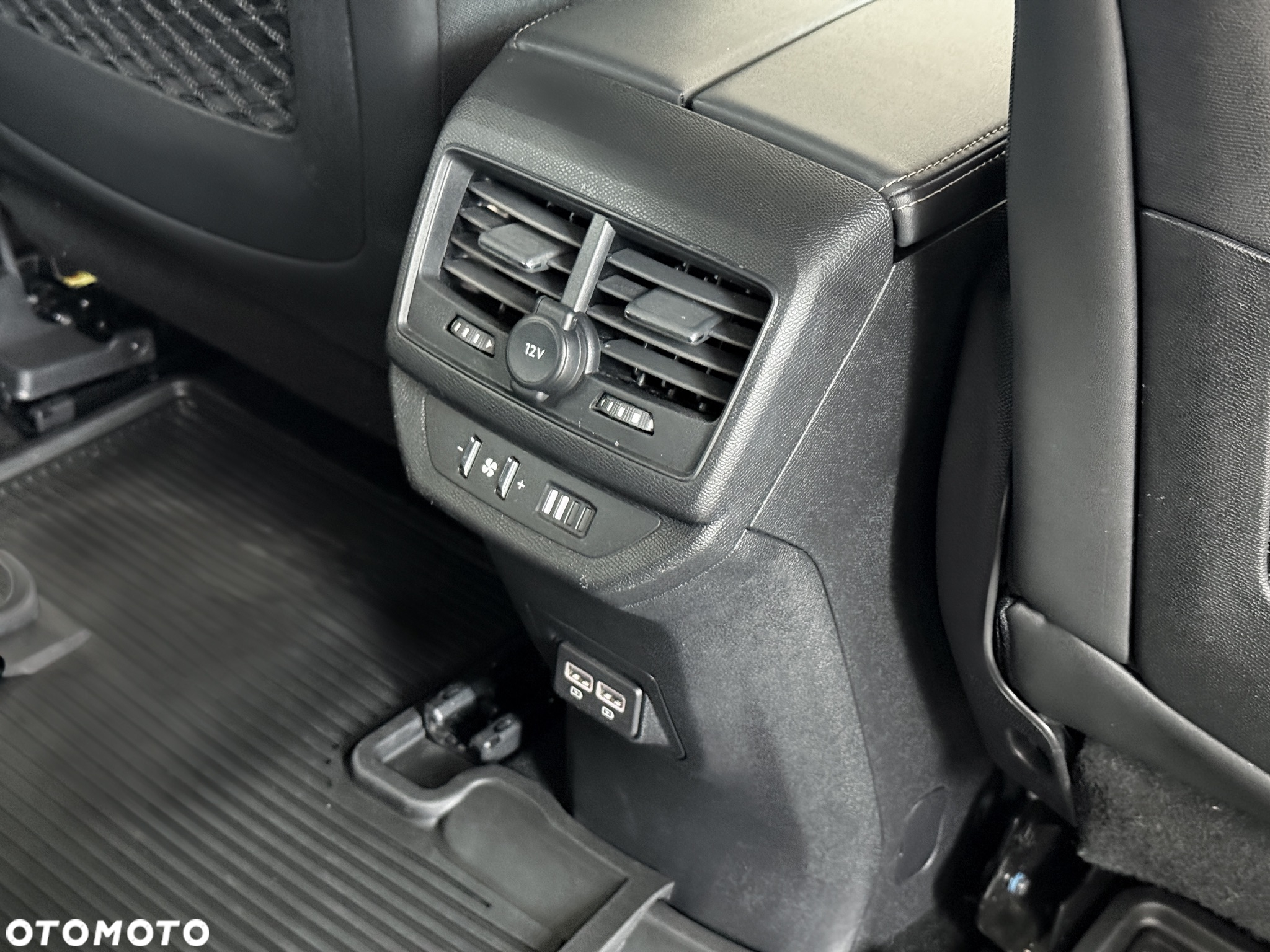 Peugeot 5008 1.6 PureTech GT S&S EAT8 - 22