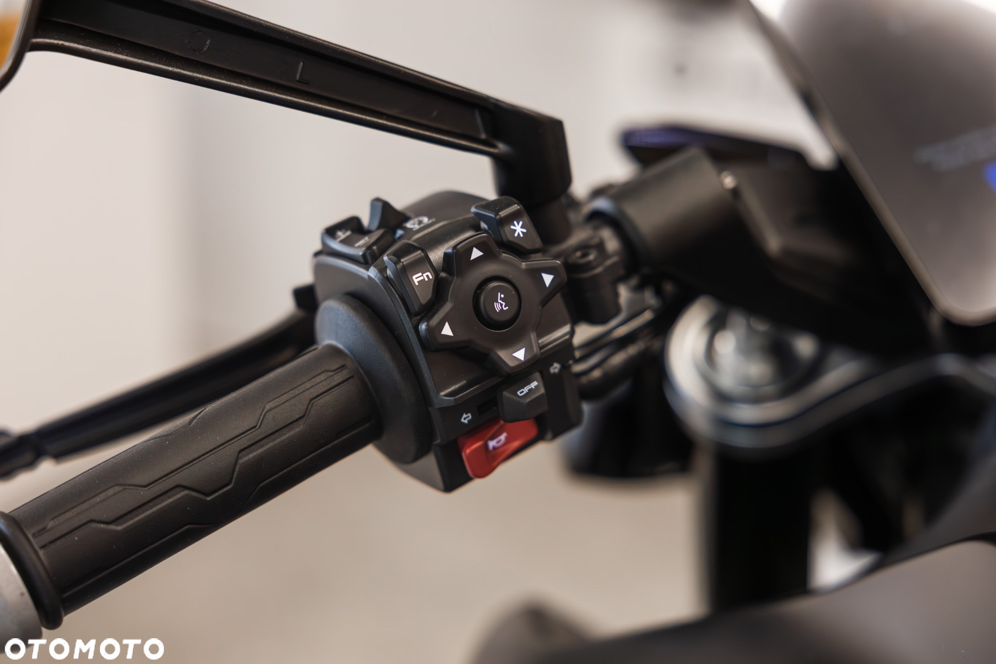 CFMoto NK - 16