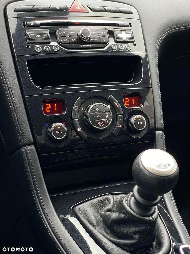 Peugeot RCZ 1.6 THP - 12