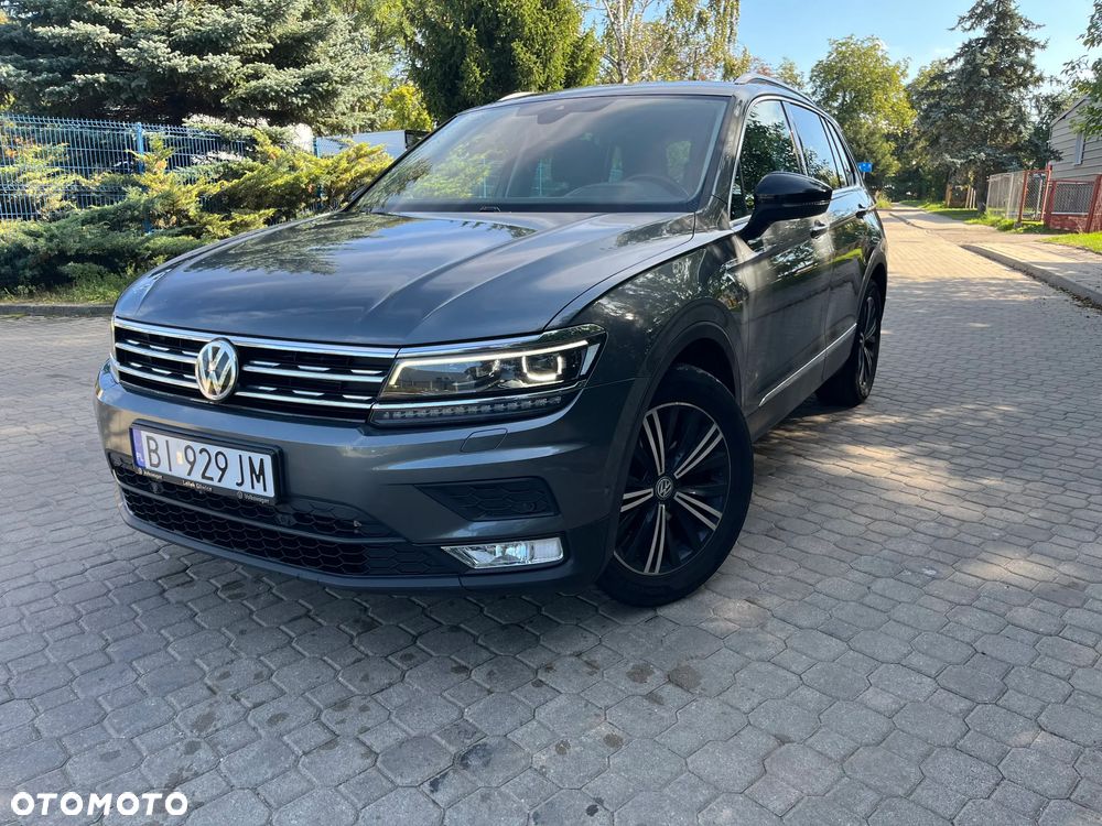 Volkswagen Tiguan - 1