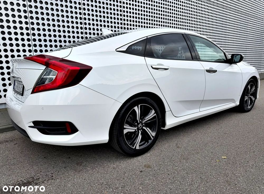 Honda Civic 1.5 i-VTEC Turbo CVT Executive - 8