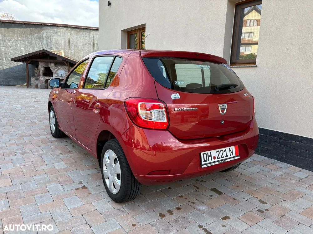 Dacia Sandero 1.2 16V 75 Laureate - 11