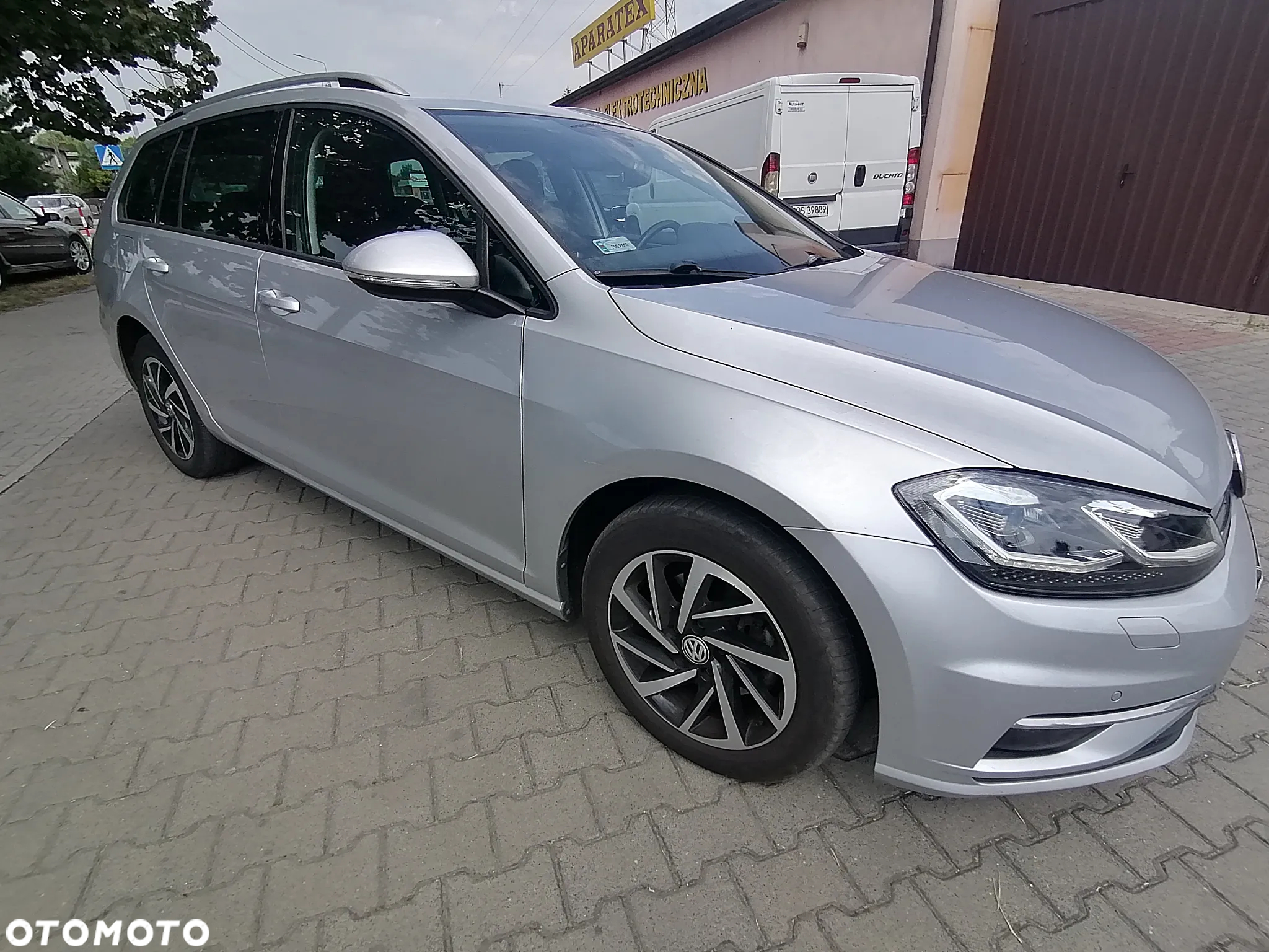 Volkswagen Golf Variant 2.0 TDI SCR DSG Join - 5