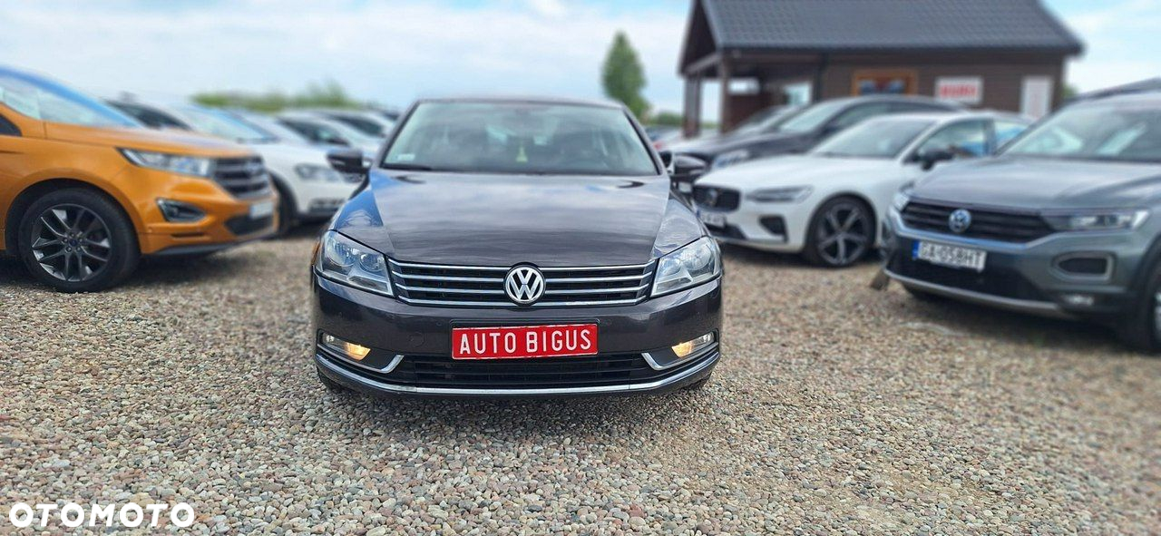 Volkswagen Passat - 2