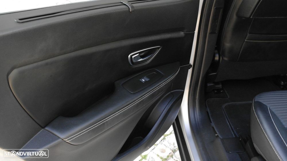 Renault Grand Scénic 1.6 dCi Intens SS - 19