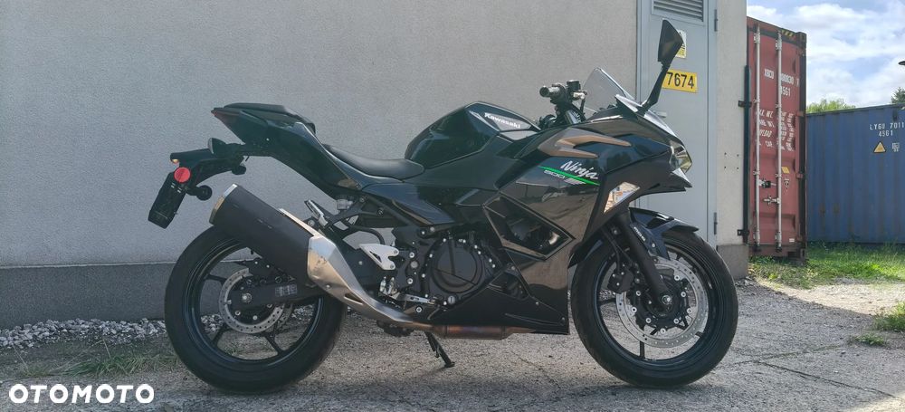 Kawasaki Ninja 500 - 4