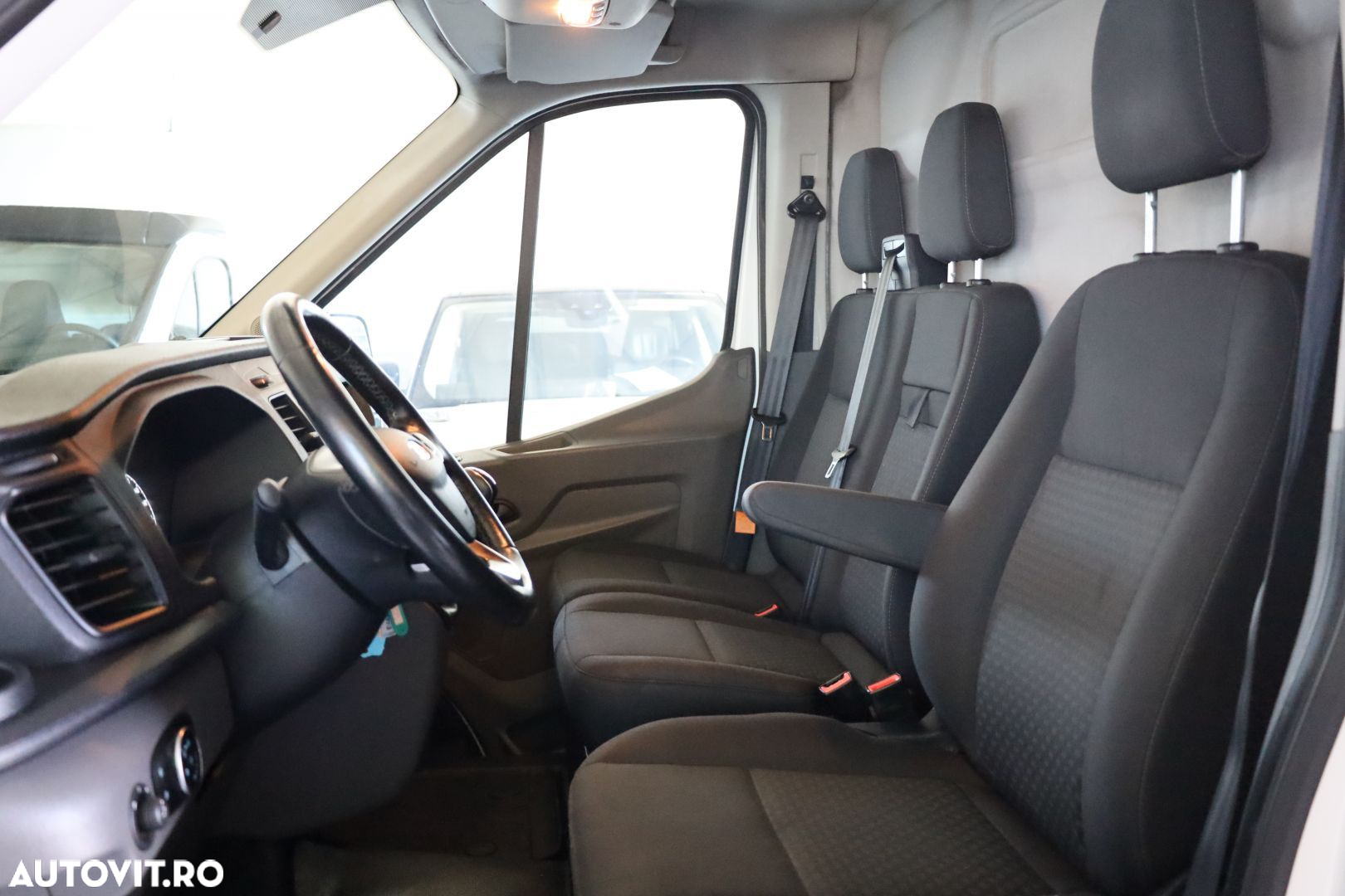 Ford Transit - 13