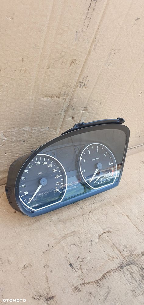 Licznik zegary BMW 1 E81 E87 2.0i 1024932 9220941 - 3