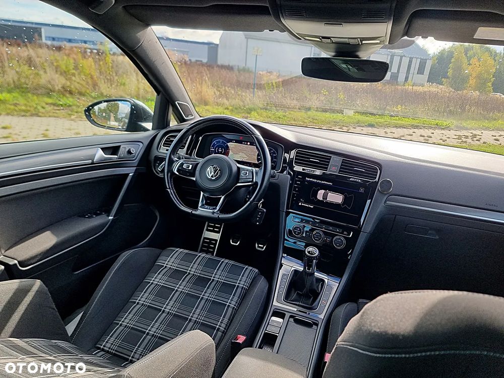 Volkswagen Golf GTD (BlueMotion Technology) - 34