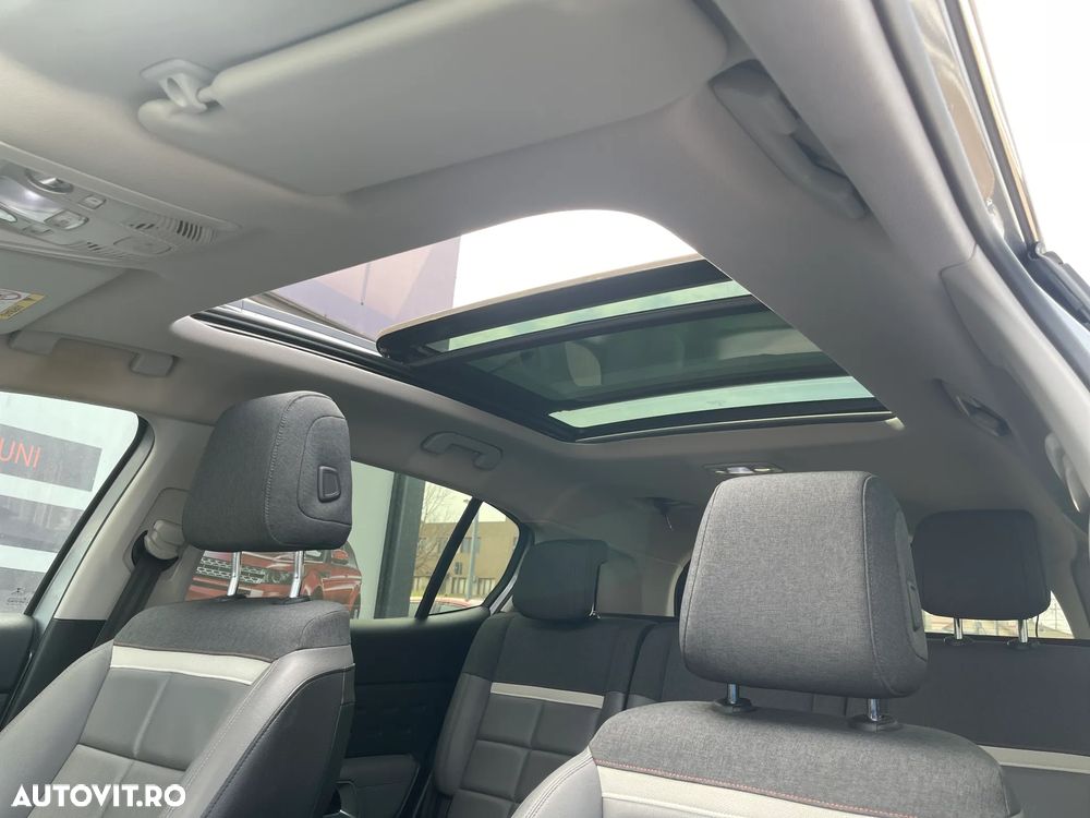 Citroën C5 Aircross 1.6 PureTech S&S EAT8 Feel - 32