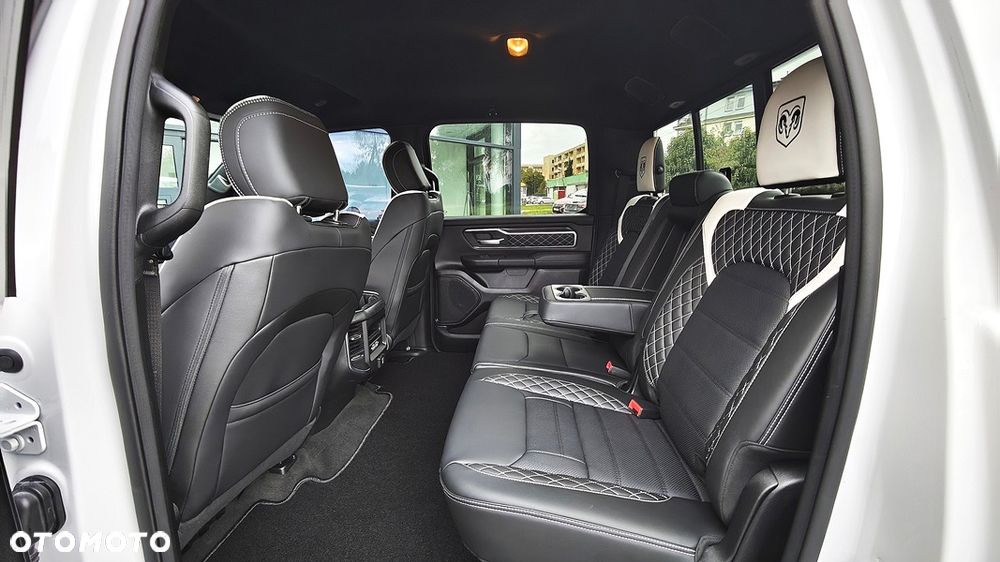 RAM 1500 5.7 Crew Cab Longbed Laramie Sport - 17