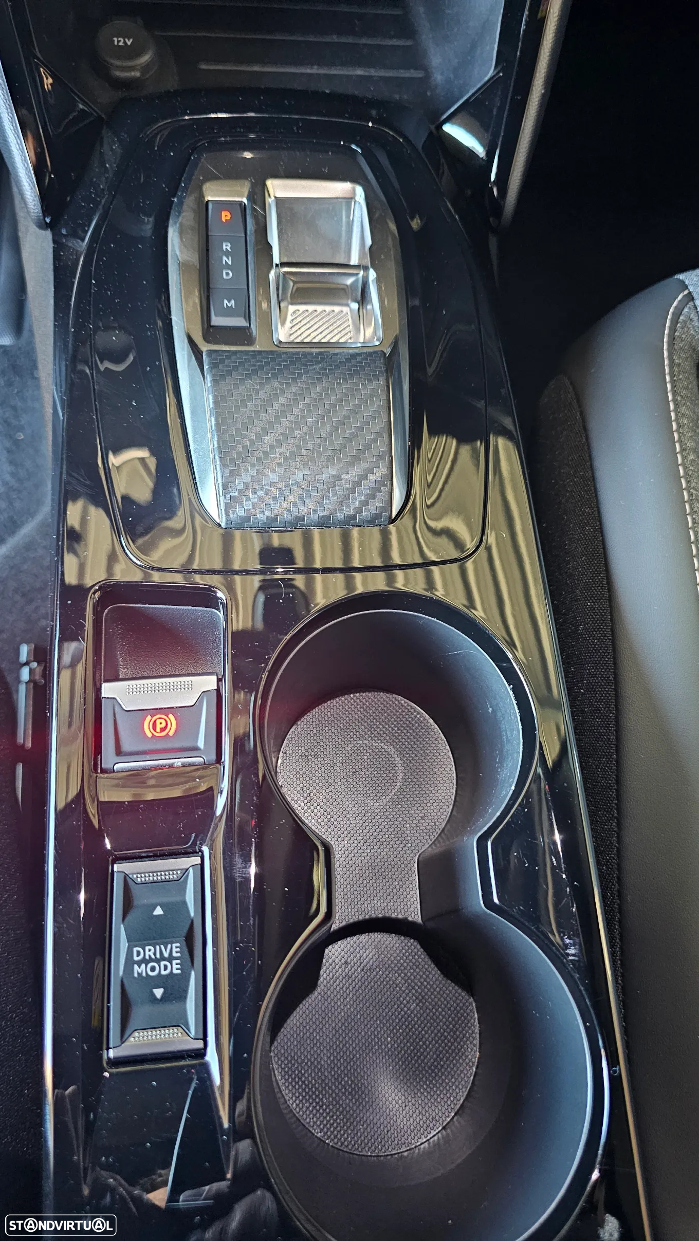 Peugeot 2008 1.2 PureTech Allure EAT8 - 49
