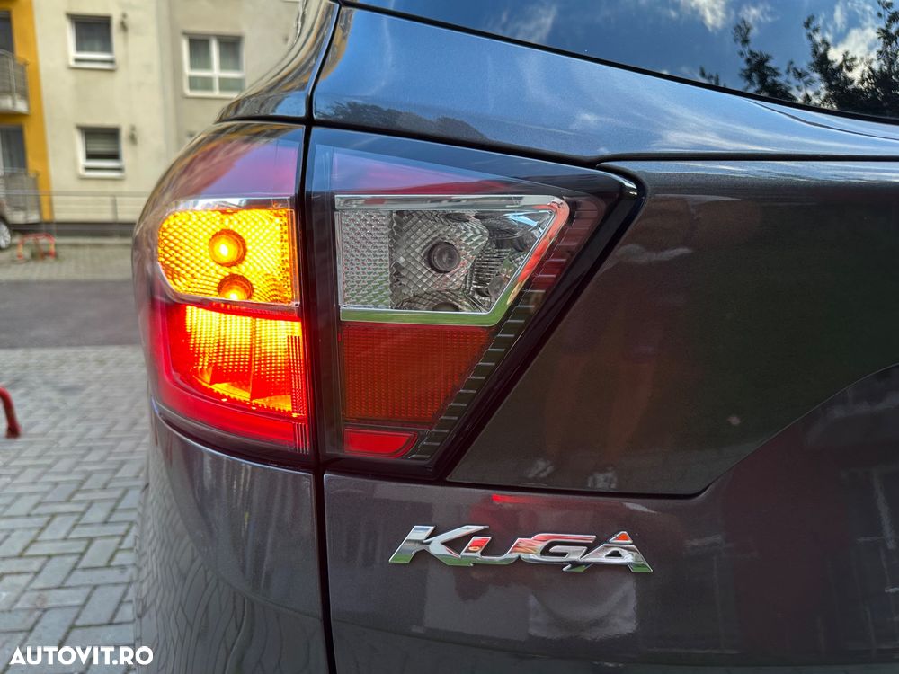 Ford Kuga 2.0 TDCi 4x4 Aut. Business Edition - 33