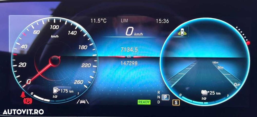 Mercedes-Benz E - 33