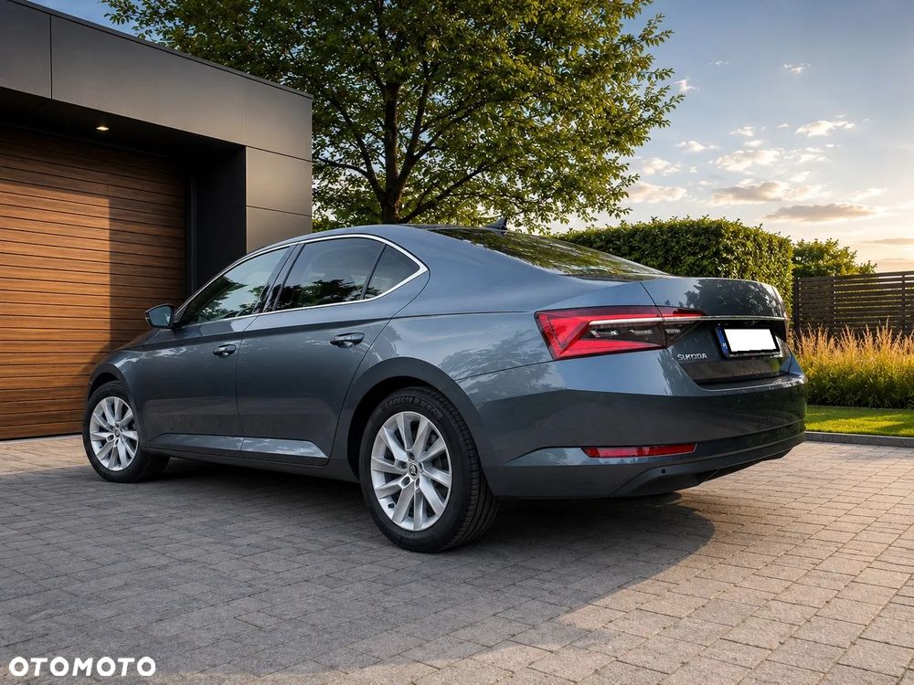 Skoda Superb 1.4 TSI Plug-In Hybrid Style DSG - 2