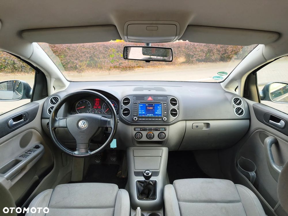 Volkswagen Golf 1.6 Sportline - 25