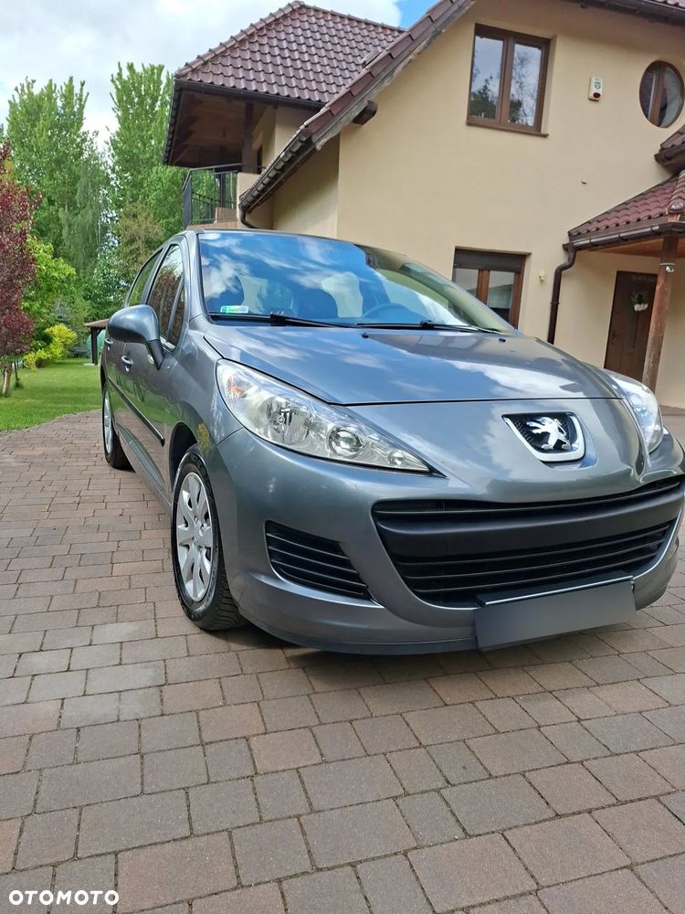 Peugeot 207 1.4 Presence Grand Prix - 2