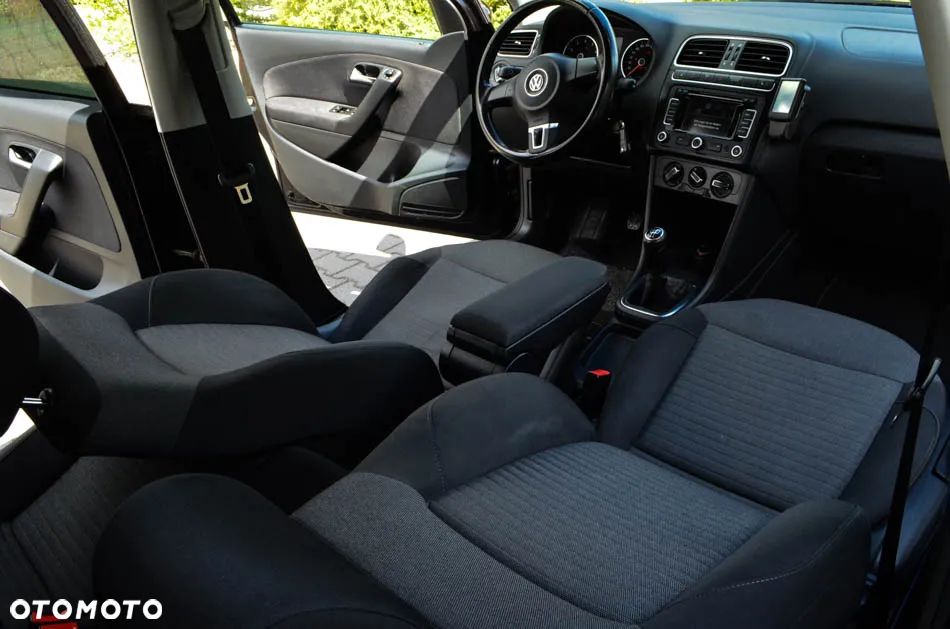 Volkswagen Polo 1.2 Comfortline - 29