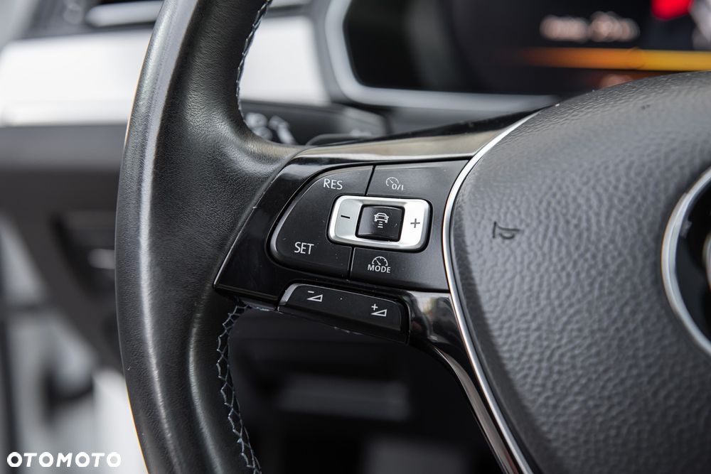 Volkswagen Passat Variant - 21
