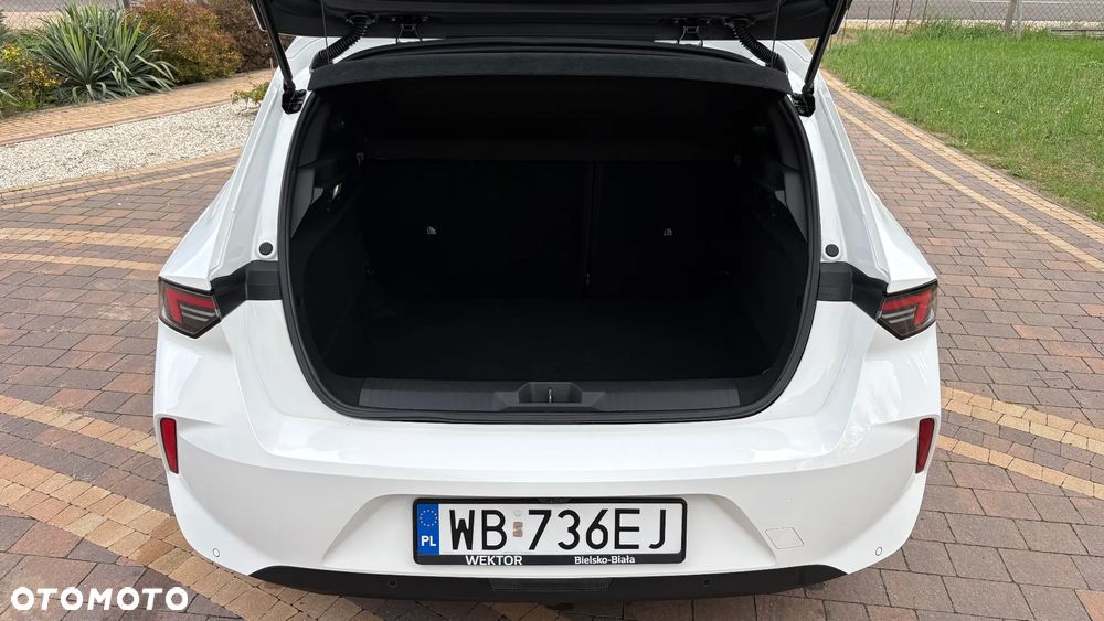 Opel Astra 1.2 T Business Edition S&S - 7