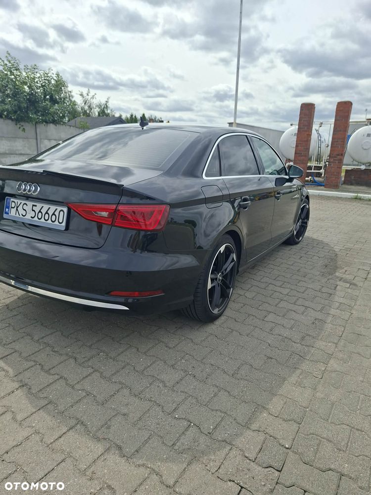 Audi A3 Limousine 2.0 TDI design - 18
