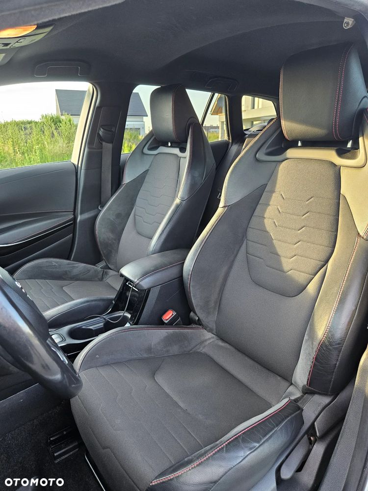Toyota Corolla 1.8 Hybrid Selection - 16