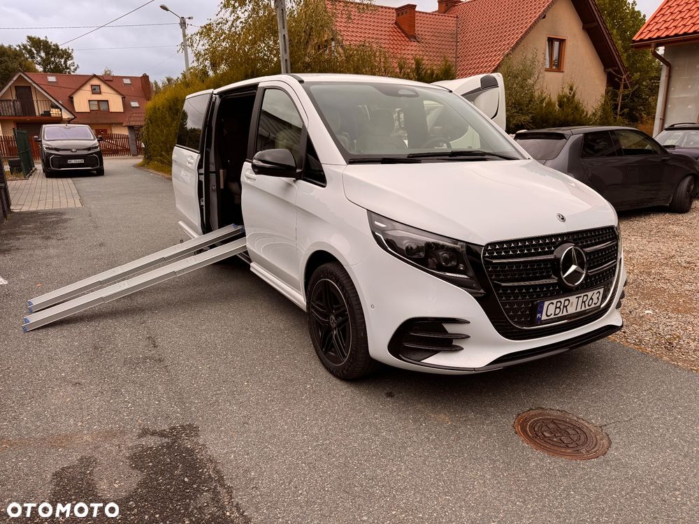 Ford Tourneo Custom - 36