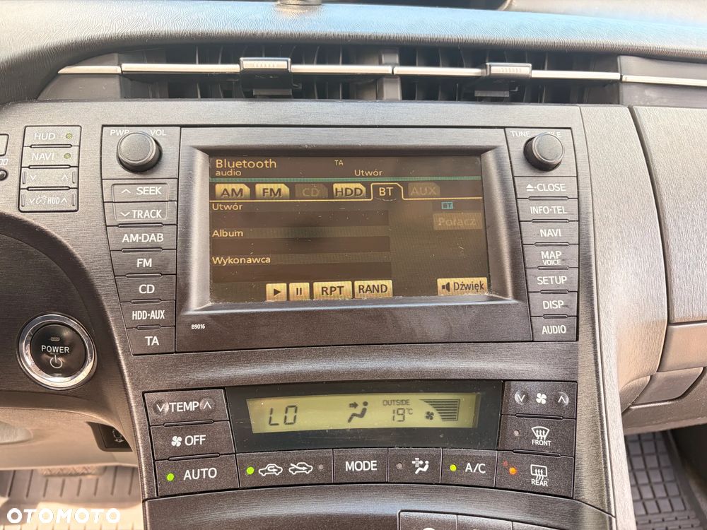 Toyota Prius 1.8 HSD Prestige - 31