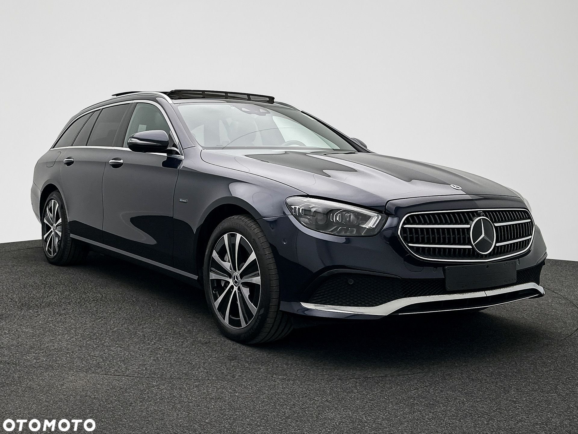 Mercedes-Benz Klasa E 300 de 4Matic T 9G-TRONIC Avantgarde - 3