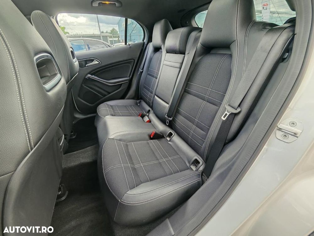 Mercedes-Benz GLA 200 d 4Matic 7G-DCT Activity Edition - 14