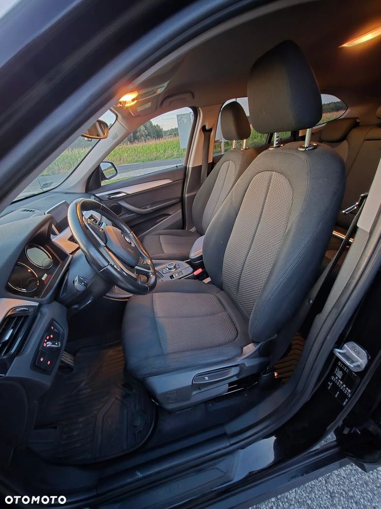 BMW X1 sDrive16d - 29