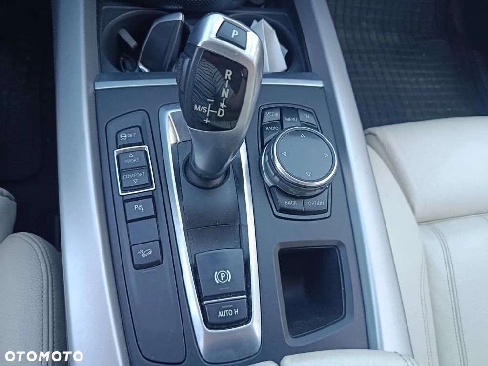 BMW X5 xDrive25d - 16