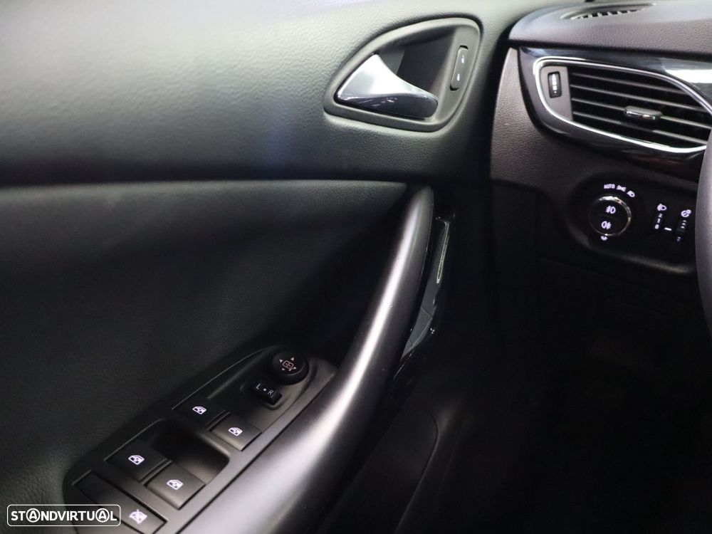 Opel Astra Sports Tourer 1.5 D Design & Tech S/S - 12