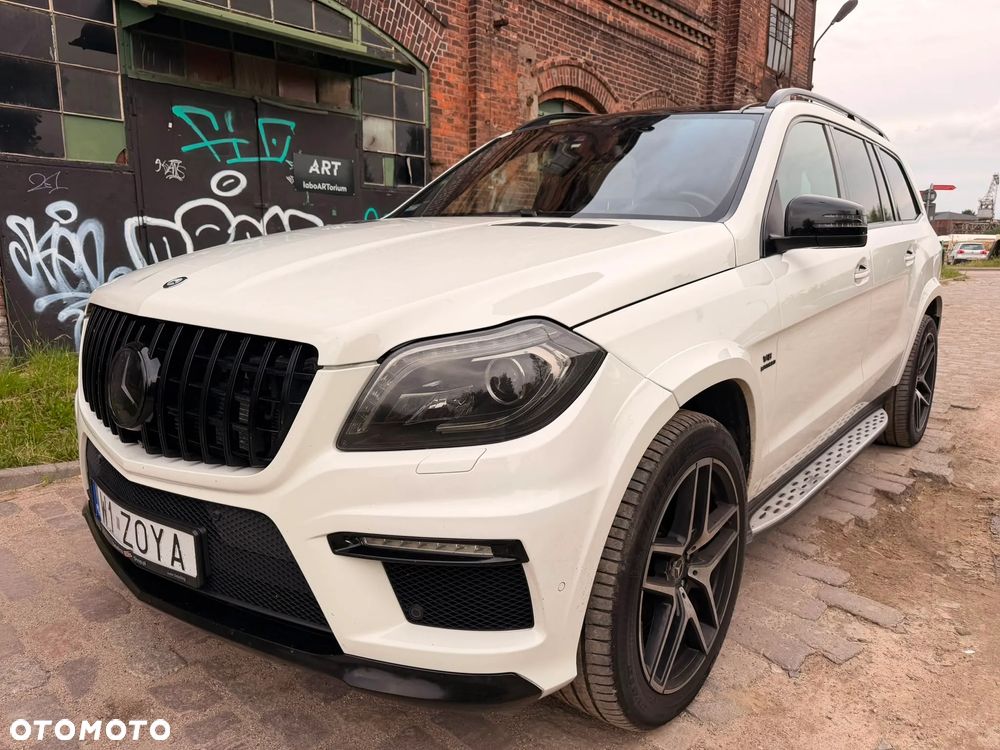 Mercedes-Benz GL 63 AMG - 37