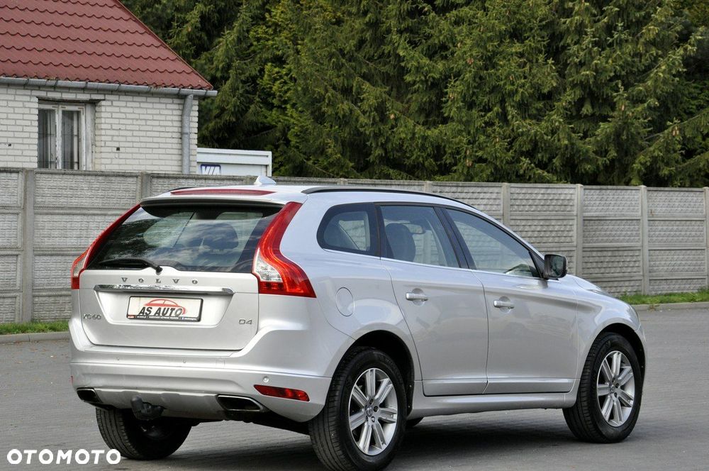 Volvo XC 60 D4 Momentum - 31