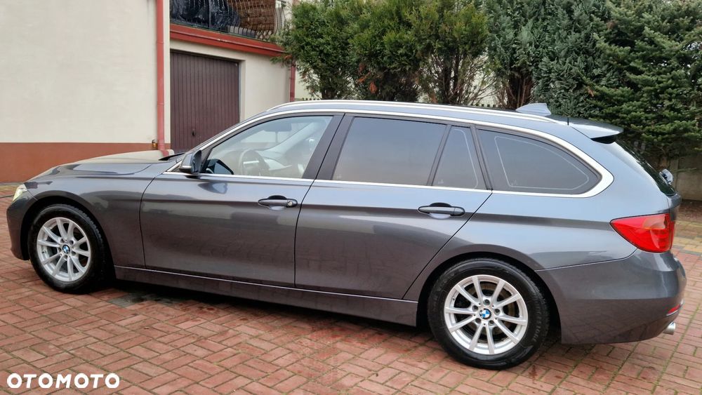 BMW Seria 3 320d Sport Line - 7