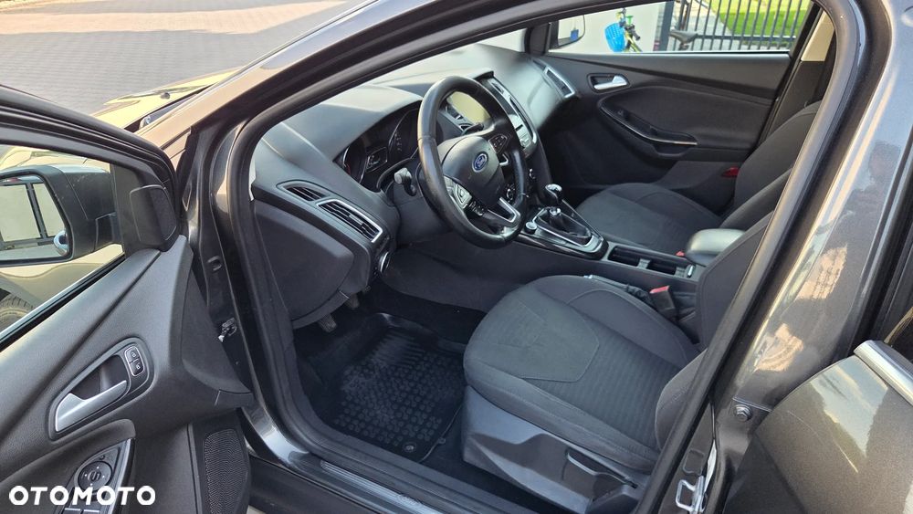 Ford Focus 1.6 TDCi Titanium - 9