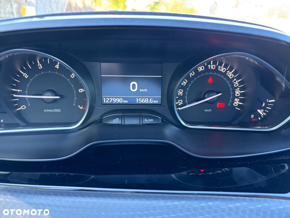 Peugeot 208 1.2 PureTech Allure - 13