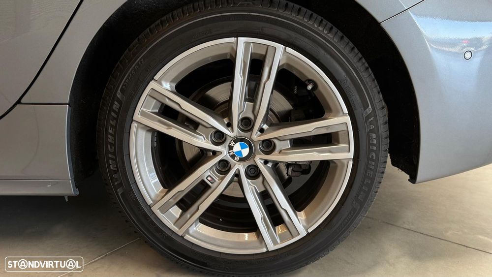 BMW 116 d Pack Desportivo M Auto - 10