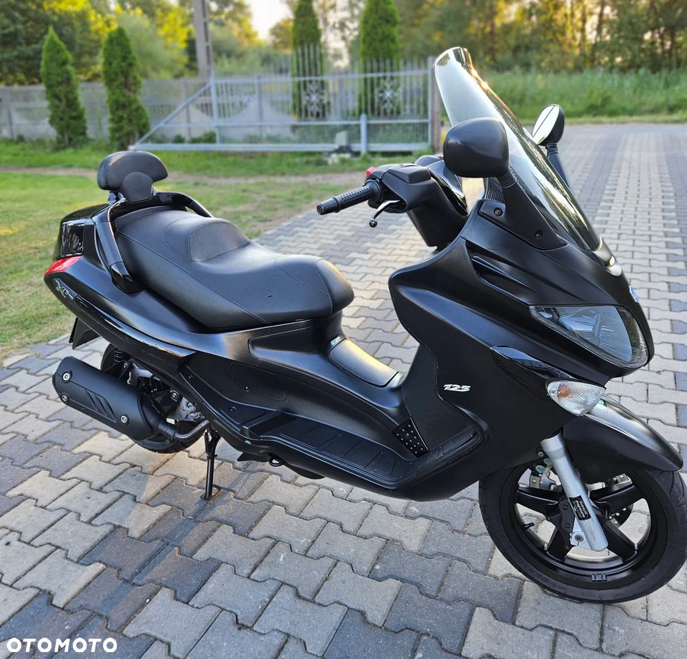Piaggio Xevo - 2