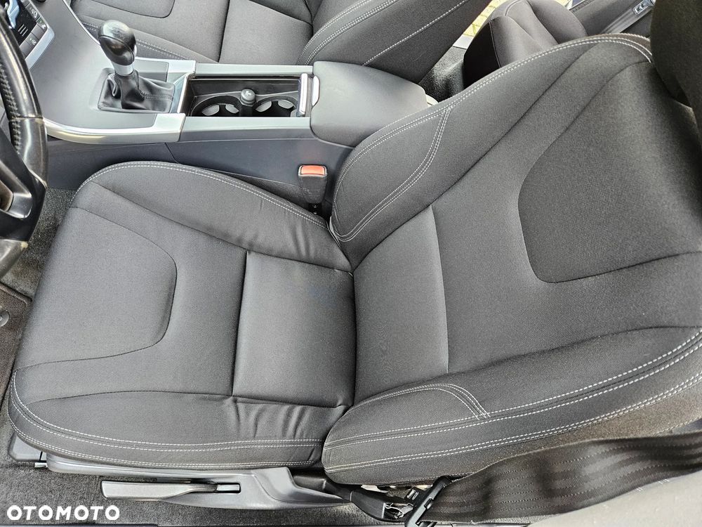 Volvo XC 60 D4 AWD Kinetic - 15