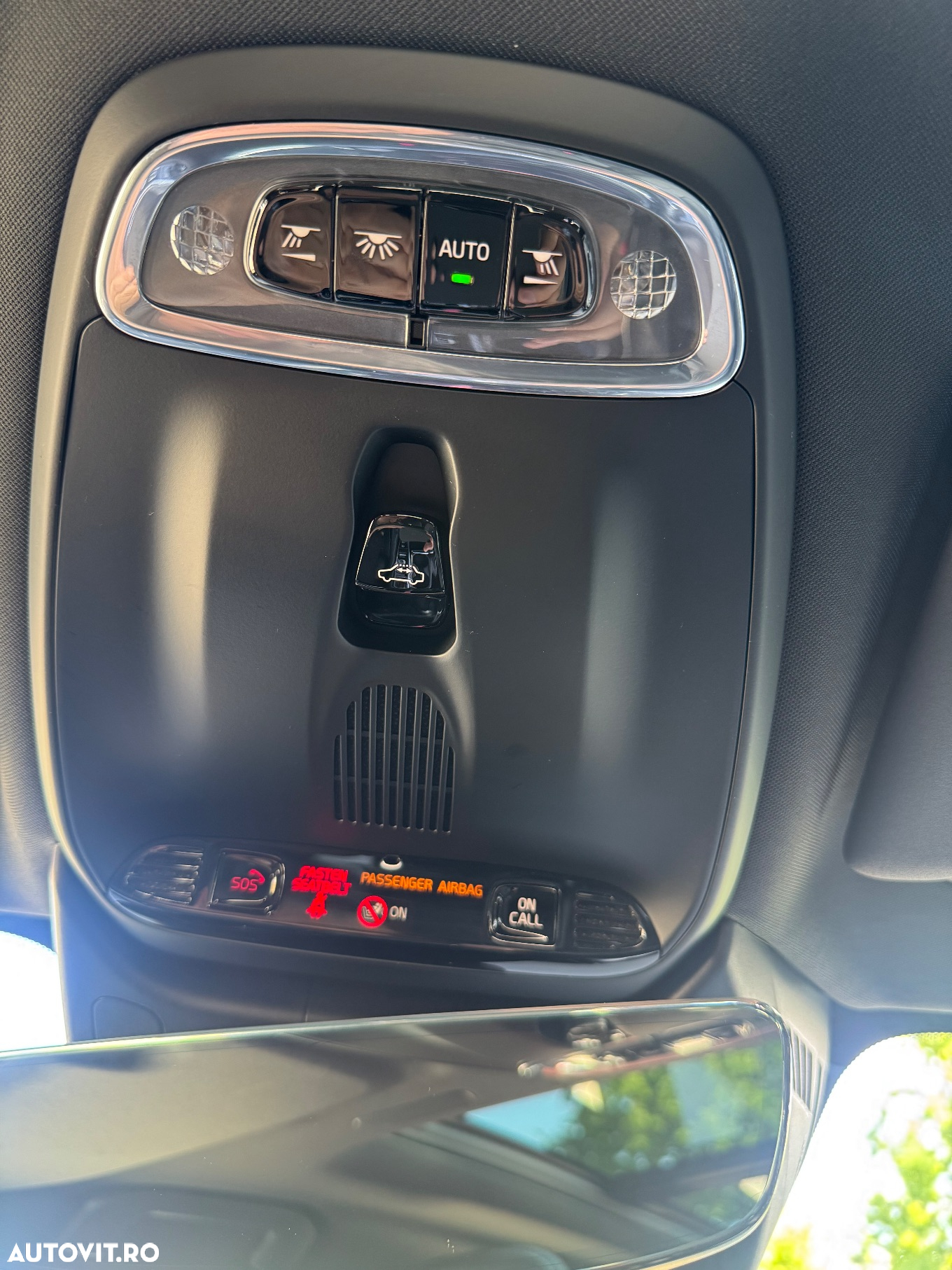 Volvo V60 T6 AWD Recharge Geartronic RDesign Expression - 26
