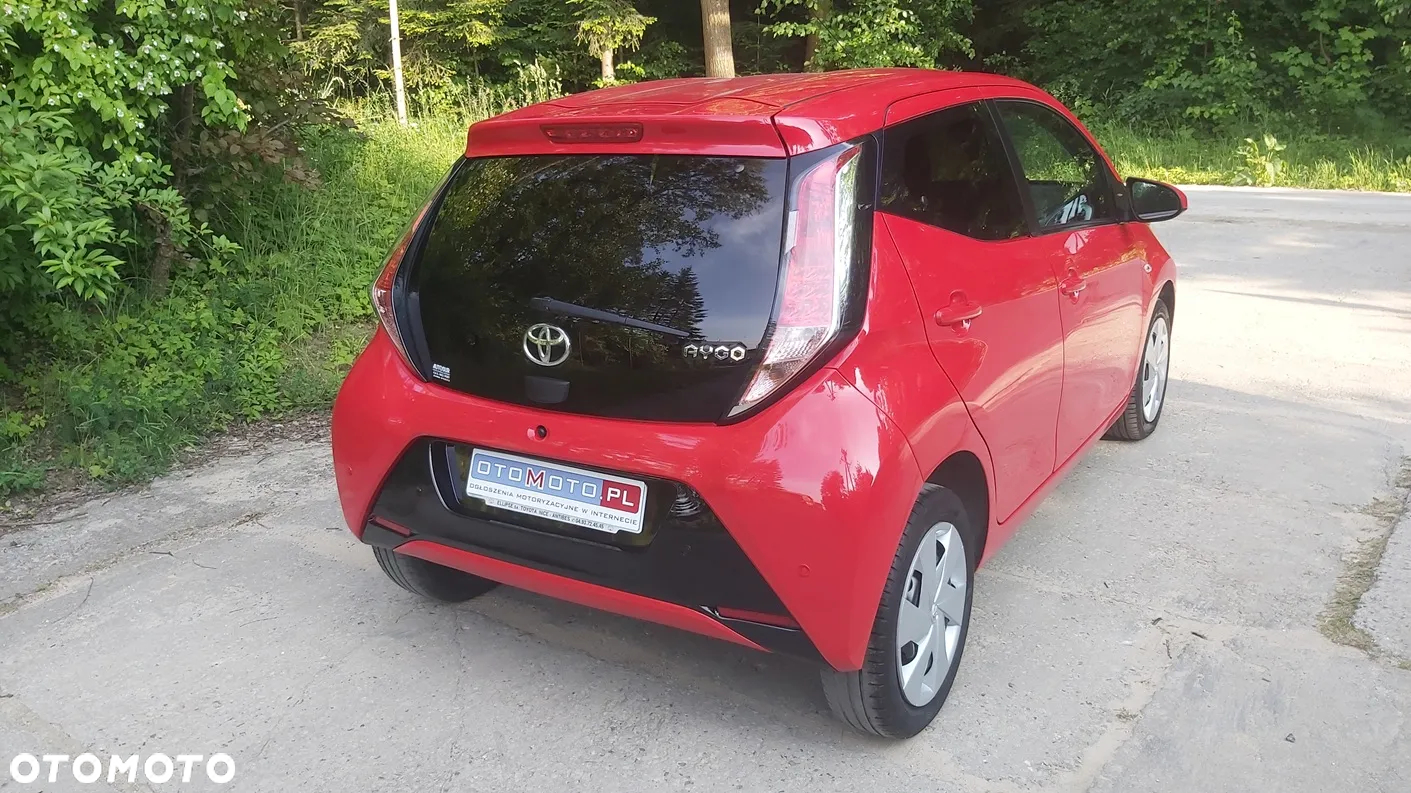 Toyota Aygo x-play - 9
