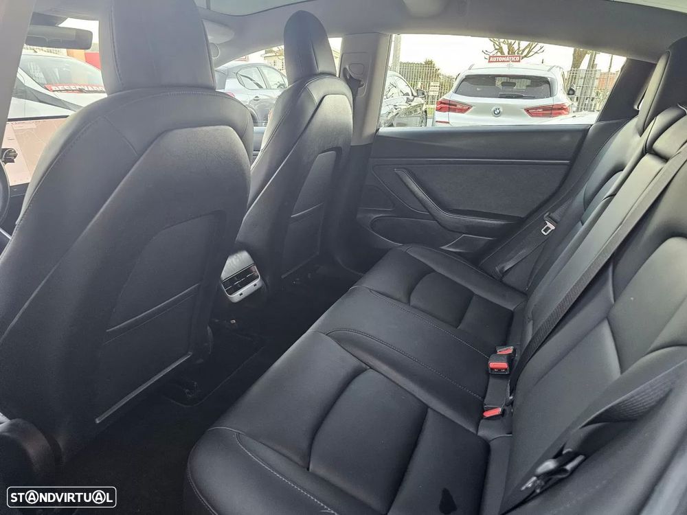 Tesla Model 3 Long-Range Dual Motor AWD - 11