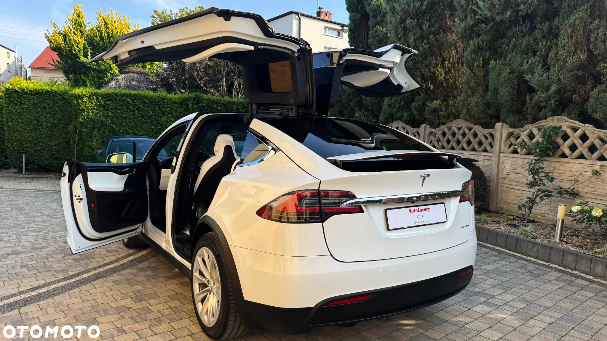 Tesla Model X Long Range Plus - 17