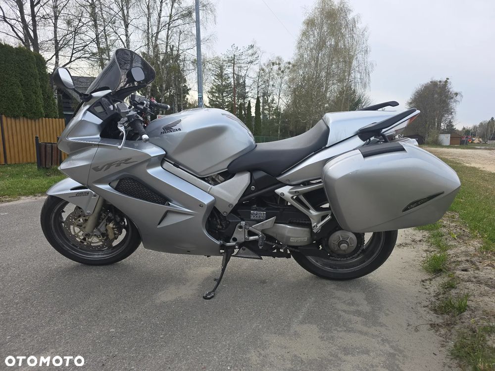 Honda VFR - 7