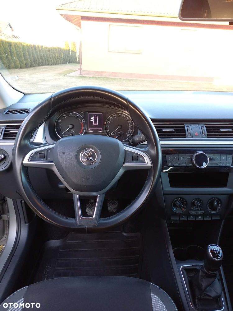 Skoda RAPID 1.2 TSI Ambition - 13