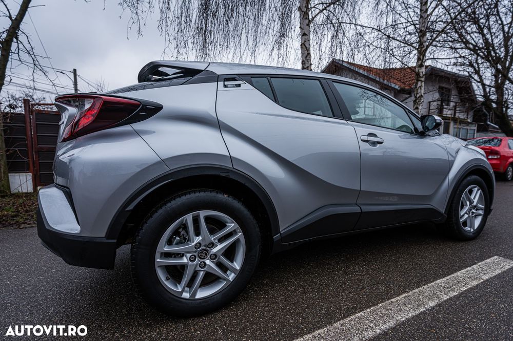 Toyota C-HR 1.8 HSD 4x2 CVT C-ult LED - 8