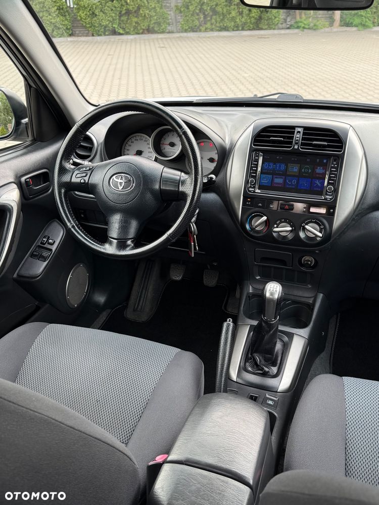Toyota RAV4 - 21