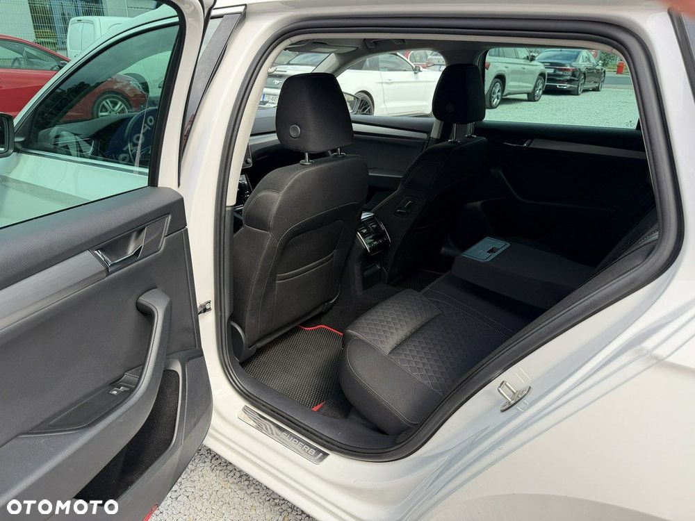 Skoda Superb 2.0 TDI 4x4 DSG L&K - 30